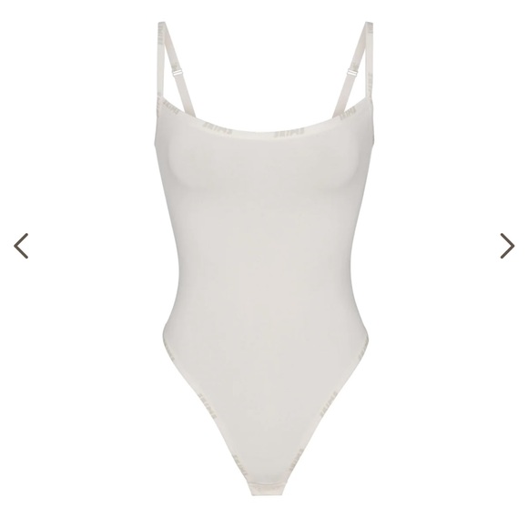 NWT SKIMS Cotton Logo Bodysuit - colour marble - Picture 3 of 7